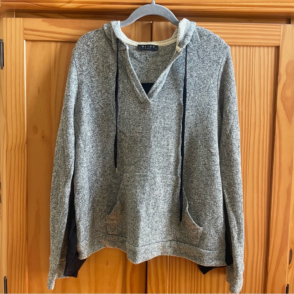 Maven West Knit Hooded Top Woth Rayon Contrast on Back - Size Small